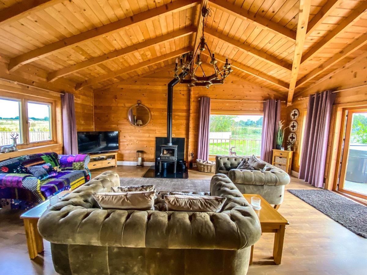 Beautiful 3-Bed Luxury Private Lodge In York Esterno foto