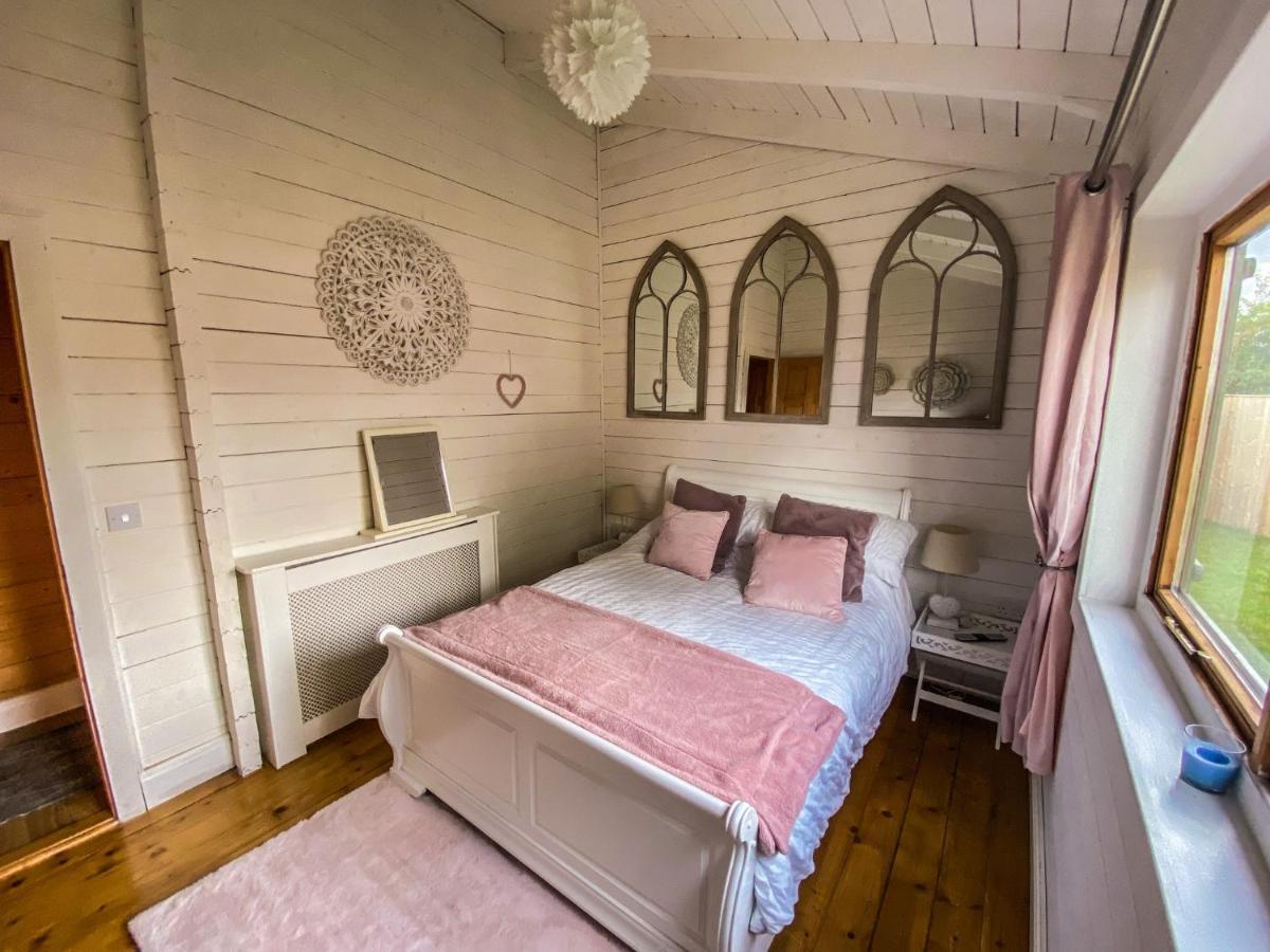Beautiful 3-Bed Luxury Private Lodge In York Esterno foto
