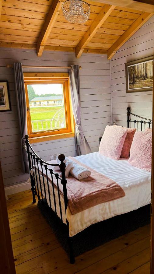 Beautiful 3-Bed Luxury Private Lodge In York Esterno foto